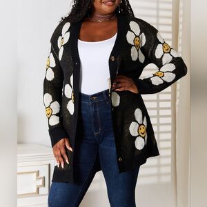 Private Label Black and White Floral Cardigan Sweater sz Medium